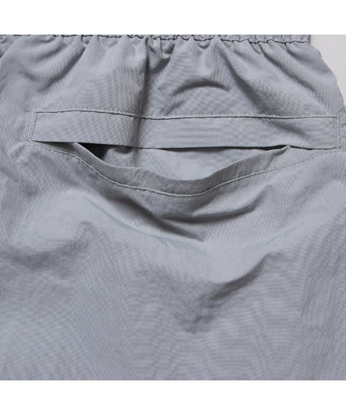 Reebok（リーボック）の「ベクター ショーツ / CL VECTOR WVN SHORT（その他パンツ・メンズ・ブルー/グレー/ブラック/ネイビー・SMALL/XX-LARGE/XXX-LARGE/X-LARGE/LARGE/MEDIUM）」の18枚目の写真