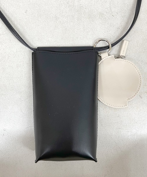 SHENERY（シーナリー）の「バイカラーミニショルダーバッグ（ショルダーバッグ・レディース・ブラック/ブルー/アイボリー・FREE）」の14枚目の写真