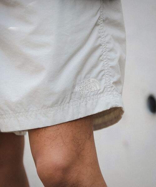 THE NORTH FACE PURPLE LABEL（ザ ノースフェイス パープルレーベル）の「THE NORTH FACE PURPLE LABEL × BEAMS / 別注 ナイロン ロゴ ショーツ（その他パンツ・メンズ・ブラック/オリーブ/アイボリー/ネイビー・30/32/34/36）」の8枚目の写真