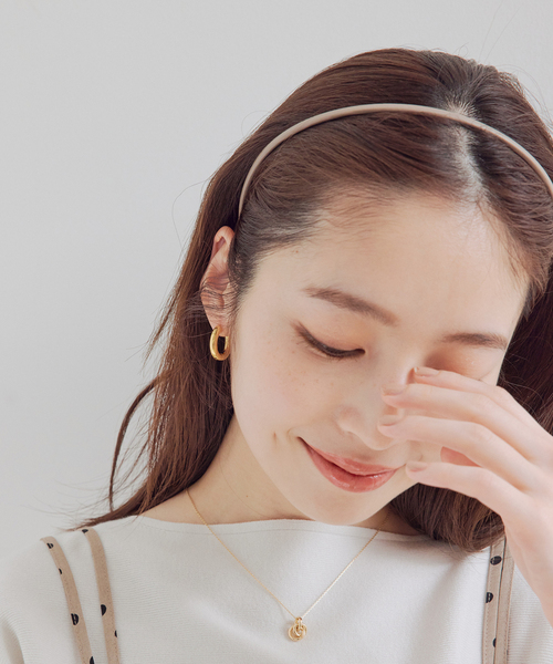 VIS（ビス）の「フェイクレザーナローカチューシャ（カチューシャ・レディース・ベージュ/ブラック・FREE）」の2枚目の写真