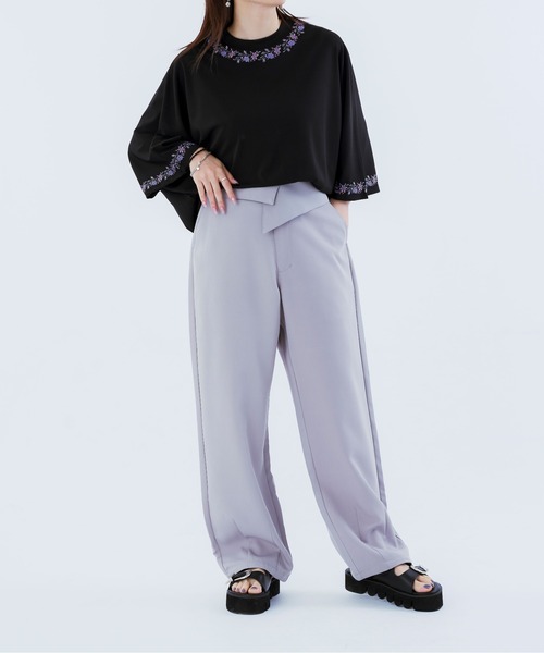 Ellno Loset(エルノロゼット)の「フラワー刺繍ドルマンT(Tシャツ/カットソー・メンズ・オフホワイト/ブラック・MEDIUM/LARGE)」の20枚目の写真