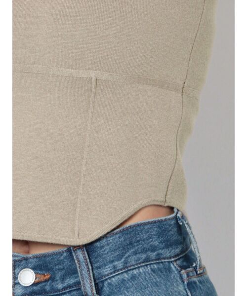 EMODA（エモダ）の「ミニマルフィットトップ（タンクトップ・レディース・ブラック/ホワイト/グレー/ベージュ・FREE）」の16枚目の写真