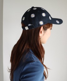 COURO（コウロ）の「フラワー刺繍ツイルキャップ（キャップ）」