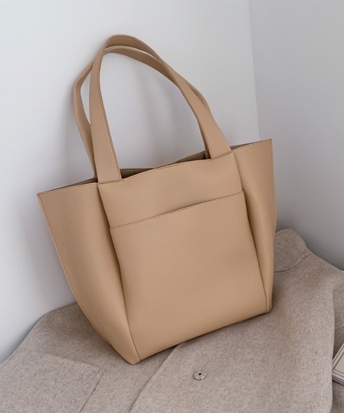 wears(ウェアーズ)の「【A4収納可】PUトート(トートバッグ・レディース・ブラック/ブラウン/ライトベージュ・FREE)」の16枚目の写真