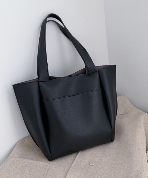 wears(ウェアーズ)の「【A4収納可】PUトート(トートバッグ・レディース・ブラック/ブラウン/ライトベージュ・FREE)」の4枚目の写真