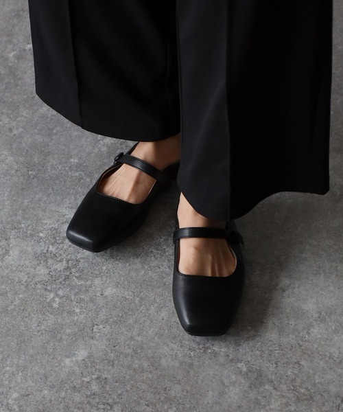 Riberry（リベリー）の「シンプルスクエアトゥミュール（パンプス・レディース・ブラウン/ホワイト/シルバー/ブラック・LARGE/MEDIUM）」の12枚目の写真