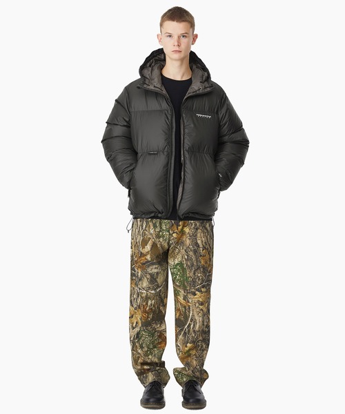 thisisneverthat カモフラージュダウンジャケット thisisneverthat（ディスイズネバーザット）の「PERTEX Recycled