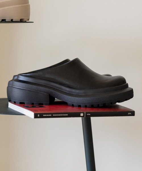 LOWRYS FARM（ローリーズファーム）の「クロッグ  967772（その他シューズ・レディース・ブラック/アイボリー・MEDIUM/LARGE）」の5枚目の写真