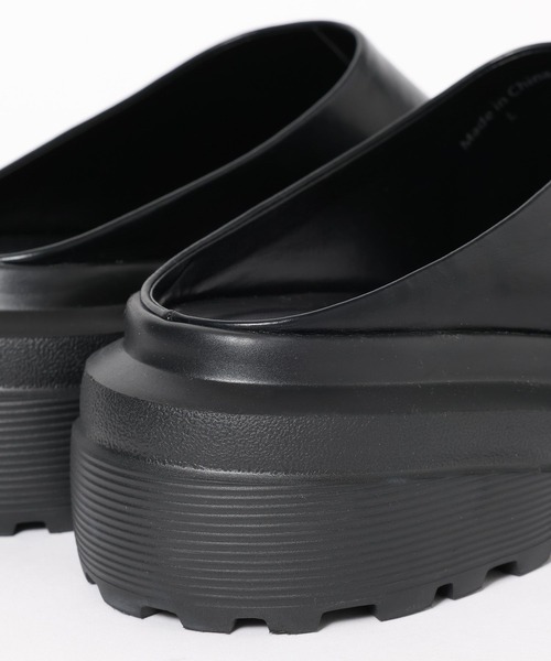 LOWRYS FARM（ローリーズファーム）の「クロッグ  967772（その他シューズ・レディース・ブラック/アイボリー・MEDIUM/LARGE）」の18枚目の写真