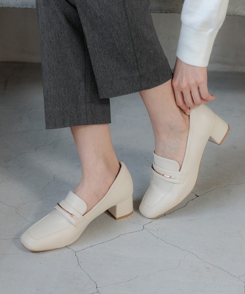 GLOBAL WORK（グローバルワーク）の「らくっションヒールローファー/962920（ローファー・レディース・ベージュ/ブラック/アイボリー/ベージュ系その他3・SMALL/MEDIUM/LARGE）」の2枚目の写真