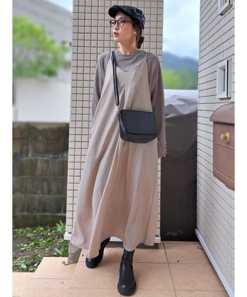 Right-on(ライトオン)の「【HONEYSUCKLE ROSE】キャミワンピース(ワンピース・レディース・ホワイト×カーキブラウン/ブラック・M-L)」の17枚目の写真