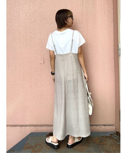 Right-on(ライトオン)の「【HONEYSUCKLE ROSE】キャミワンピース(ワンピース・レディース・ホワイト×カーキブラウン/ブラック・M-L)」の13枚目の写真