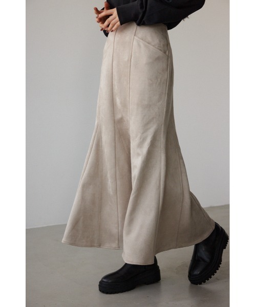 AZUL by moussy（アズールバイマウジー）の「フェイクスエードマーメイドスカート（スカート・レディース・ブラック/ライトベージュ・MEDIUM/SMALL）」の12枚目の写真