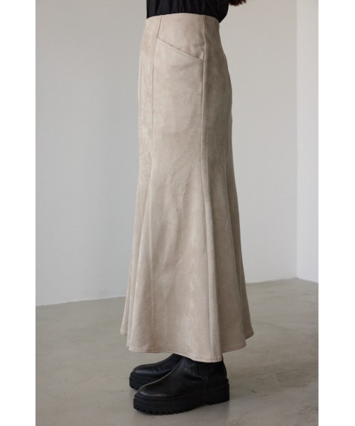 AZUL by moussy（アズールバイマウジー）の「フェイクスエードマーメイドスカート（スカート・レディース・ブラック/ライトベージュ・MEDIUM/SMALL）」の16枚目の写真