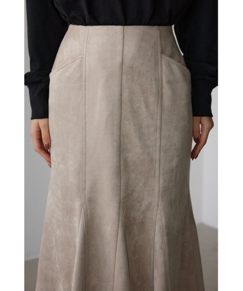 AZUL by moussy（アズールバイマウジー）の「フェイクスエードマーメイドスカート（スカート・レディース・ブラック/ライトベージュ・MEDIUM/SMALL）」の18枚目の写真