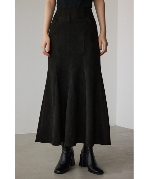 AZUL by moussy（アズールバイマウジー）の「フェイクスエードマーメイドスカート（スカート・レディース・ブラック/ライトベージュ・MEDIUM/SMALL）」の6枚目の写真