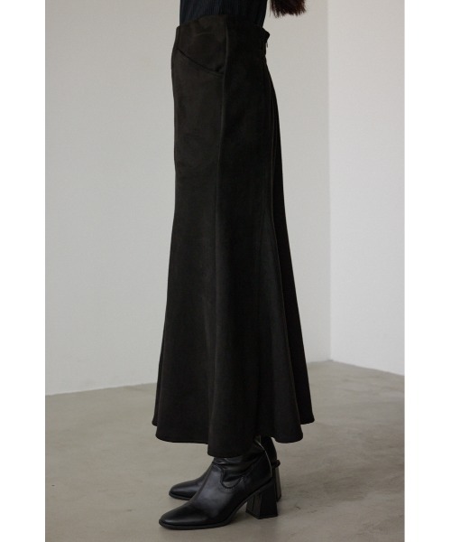 AZUL by moussy（アズールバイマウジー）の「フェイクスエードマーメイドスカート（スカート・レディース・ブラック/ライトベージュ・MEDIUM/SMALL）」の7枚目の写真