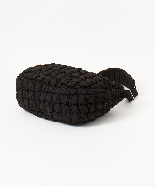 LOWELL things（ロウェル　シングス）の「キルティングワンショルダーバッグ/クロスボディバッグ（ショルダーバッグ・レディース・ブラック/グリーン/グレイッシュベージュ・フリー）」の12枚目の写真