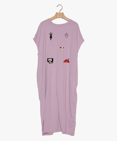bedsidedrama（ベットサイドドラマ）の「UnKnown Tee Dress