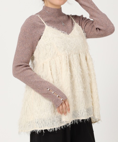 acro（アクロ）の「フェザーキャミビスチェ/AC3319（キャミソール・レディース・ブラック/グリーン/アイボリー・ﾌﾘ-）」の2枚目の写真