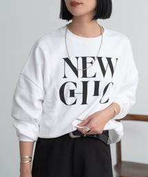 NEW CHICスウェット