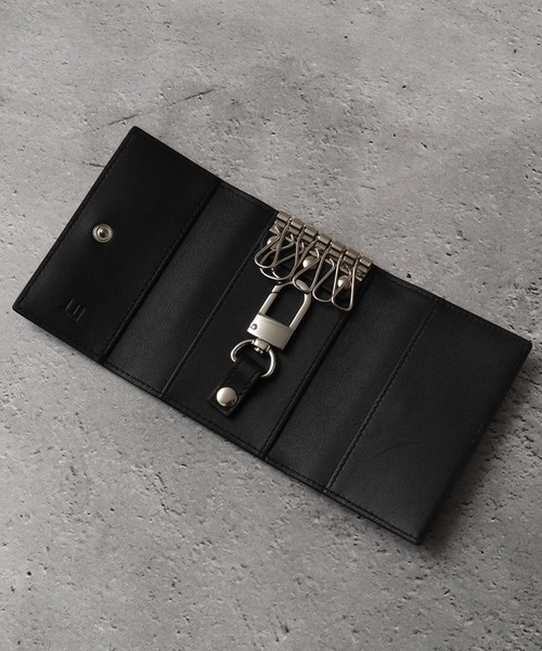 dunhill（ダンヒル）の「【DUNHILL/ダンヒル】本革 ロゴ刻印メタルプレート キーケース（キーケース/キーアクセサリー・メンズ・ブラック・FREE）」の3枚目の写真