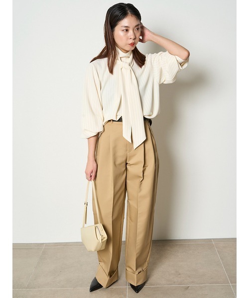 MIESROHE(ミースロエ)の「FORM SHOULDER BAG 【ZOZOTOWN/USAGIONLINE 限定カラーあり】(ハンドバッグ・レディース・イエロー/シルバー/グレー/ブラック・FREE)」の10枚目の写真