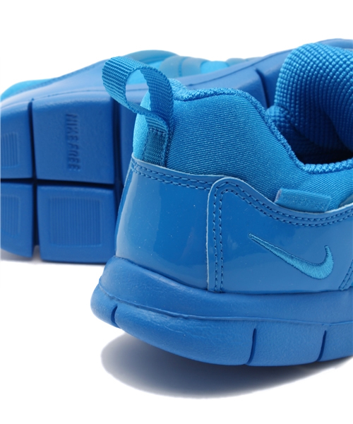 SHIPS（シップス）の「NIKE:DYNAMO FREE TD（スニーカー・キッズ・グレー/ブルー/ピンク・14/15 /16/12/13）」の10枚目の写真