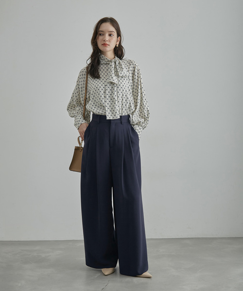 ROPE'（ロペ）の「【一部店舗限定】ダブルクロス2タックワイドパンツ（その他パンツ・レディース・オフホワイト/ネイビー・38）」の18枚目の写真