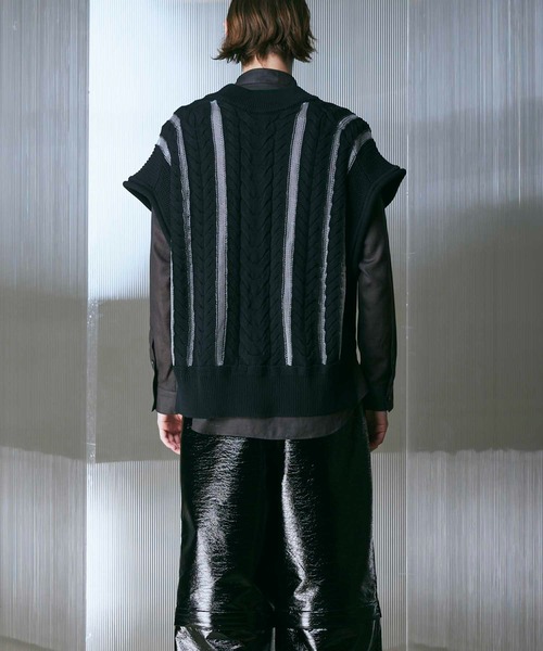 MAISON SPECIAL(メゾンスペシャル)の「《UNISEX》Cable Knitting Sheer Intarsia Prime-Over V-Neck Knit Vest/ケーブルシアーインターシャプライムオーバーVネックニットベスト【MAISON SPECIAL/メゾンスペシャル】(ベスト・メンズ・レッド/ブラック・2/1)」の10枚目の写真