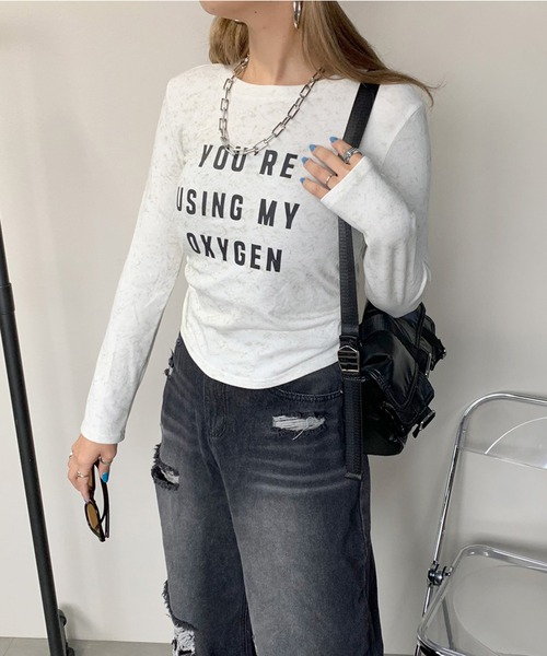 non-hedge(ノンヘッジ)の「サイドドロストロゴショート丈Tシャツ(Tシャツ/カットソー・レディース・ブラック/ベージュ/カーキ/オフホワイト/チャコールグレー・FREE)」の2枚目の写真