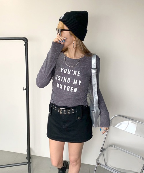 non-hedge(ノンヘッジ)の「サイドドロストロゴショート丈Tシャツ(Tシャツ/カットソー・レディース・ブラック/ベージュ/カーキ/オフホワイト/チャコールグレー・FREE)」の6枚目の写真