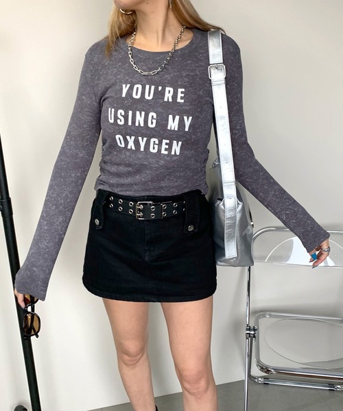 non-hedge(ノンヘッジ)の「サイドドロストロゴショート丈Tシャツ(Tシャツ/カットソー・レディース・ブラック/ベージュ/カーキ/オフホワイト/チャコールグレー・FREE)」の7枚目の写真