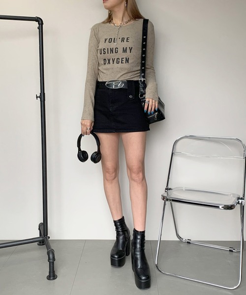 non-hedge(ノンヘッジ)の「サイドドロストロゴショート丈Tシャツ(Tシャツ/カットソー・レディース・ブラック/ベージュ/カーキ/オフホワイト/チャコールグレー・FREE)」の14枚目の写真