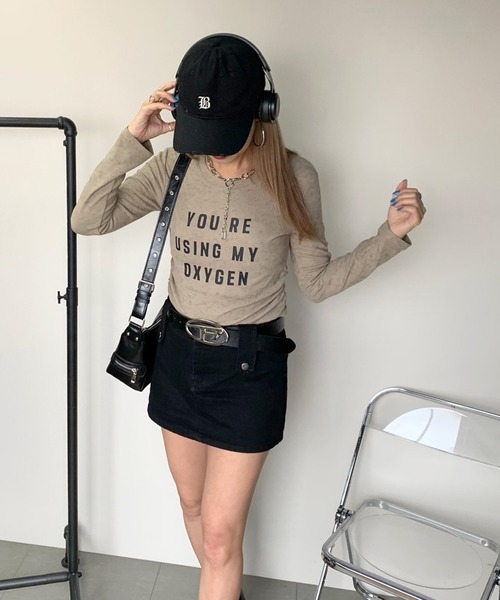 non-hedge(ノンヘッジ)の「サイドドロストロゴショート丈Tシャツ(Tシャツ/カットソー・レディース・ブラック/ベージュ/カーキ/オフホワイト/チャコールグレー・FREE)」の15枚目の写真