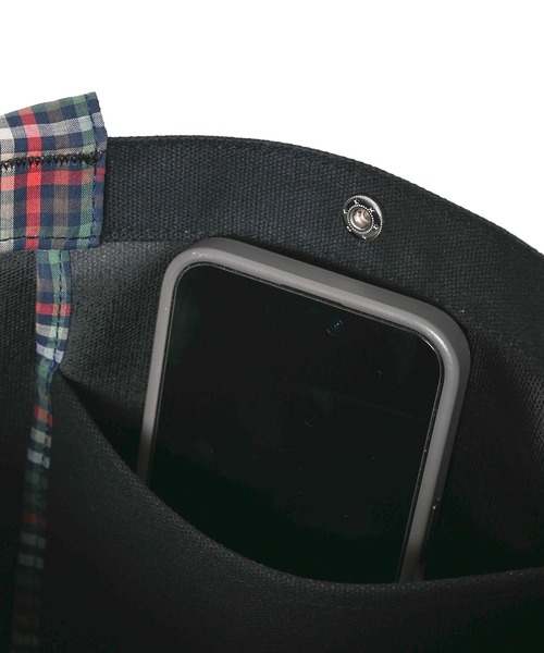 Arnold Palmer（アーノルドパーマー）の「シェア ランチトート（トートバッグ・レディース・ベージュ/ネイビー/ブラック/アイボリー/インディゴブルー/グレイッシュベージュ/ライトブルー/カーキ・F）」の22枚目の写真