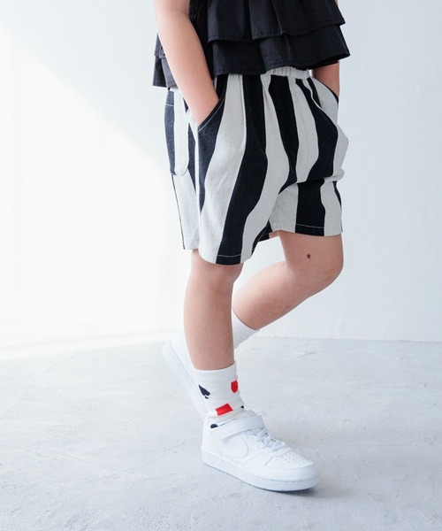 LOWRYS FARM(ローリーズファーム)の「コットンタックショートパンツ 100816(その他パンツ・キッズ・ブラック/グレー系その他/ブラック系その他/ベージュ系その他・110cm/120cm/130cm/140cm/150cm)」の3枚目の写真