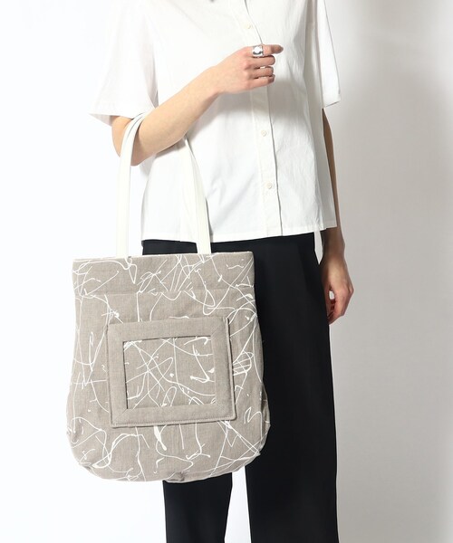 HIROKO HAYASHI(ヒロコハヤシ)の「◆VERNICE(ベルニーチェ)トートバッグ(トートバッグ・レディース・ベージュ系その他4・00)」の20枚目の写真