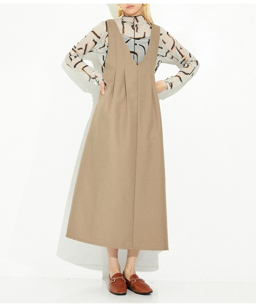 Settimissimo（セッティミッシモ）の「ディープVネック タックデザイン ロングワンピース（ワンピース・レディース・モカ/ブラック・M）」の2枚目の写真