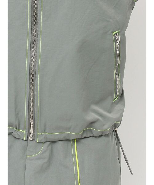 jouetie（ジュエティ）の「ZIPワークベスト【セットアップ対応】（ベスト・レディース・グレー/ピンク・MEDIUM）」の4枚目の写真