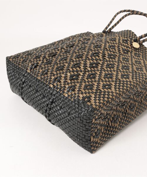 Letra（レトラ）の「メルカドバッグ ロンボ ブラック/ゴールド