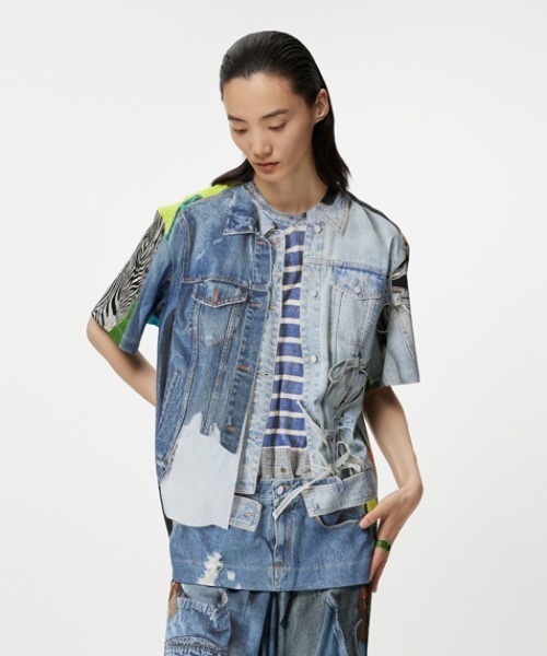 JNBY(ジェーエヌビーワイ)の「Eye-catching Printed Loose-fit Cotton T-shirt(Tシャツ/カットソー・レディース・ブラック系その他/ブルー系その他4/ピンク系その他5・38/36)」の1枚目の写真