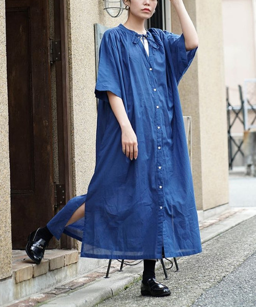 zootie（ズーティー）の「Vネックリボン コットンボイルシャツワンピース（シャツワンピース・レディース・ブラック/ブルー/レッド/マスタード/ベージュ・フリー）」の9枚目の写真