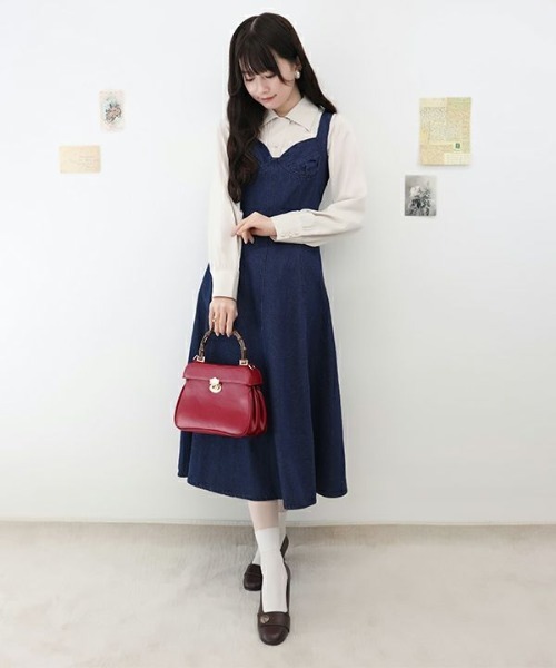 an another angelus（アンアナザーアンジェラス）の「ビスチェ切替デニムジャンパースカート/ananotherangelus（ジャンパースカート・レディース・ブルー/インディゴブルー・FREE）」の14枚目の写真