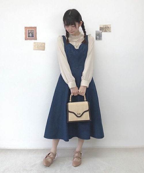 an another angelus（アンアナザーアンジェラス）の「ビスチェ切替デニムジャンパースカート/ananotherangelus（ジャンパースカート・レディース・ブルー/インディゴブルー・FREE）」の22枚目の写真