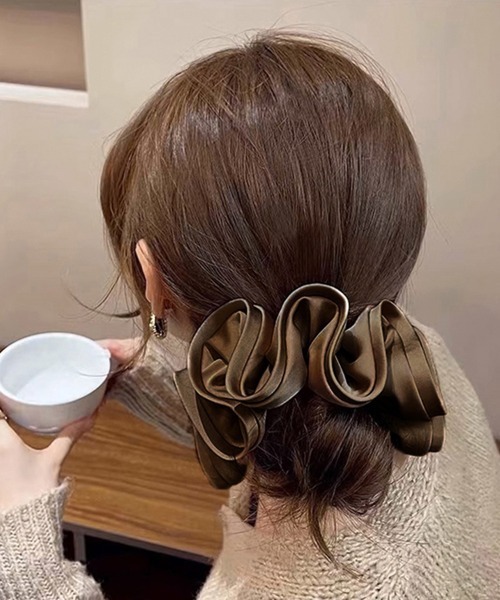 Miniministore（ミニミニストア）の「シュシュ大きめ 大人 ボリュームヘアゴム（シュシュ・レディース・アイボリー/キャメル/ブラウン/ダークブラウン/ダークグレー/ブラック/ベージュ/グレー・FREE）」の22枚目の写真