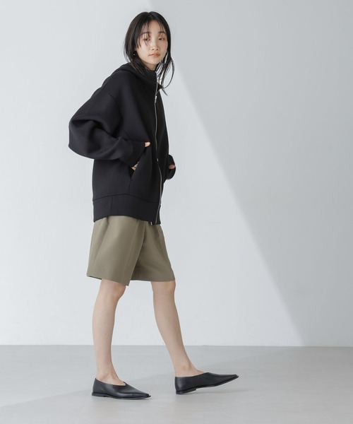 NANO universe（ナノユニバース）の「【WEB限定】テックダンボールダブルジップBIGパーカ男女兼用（パーカー・レディース・ライトベージュ/ブラック/オフホワイト/グレー・M/L）」の9枚目の写真