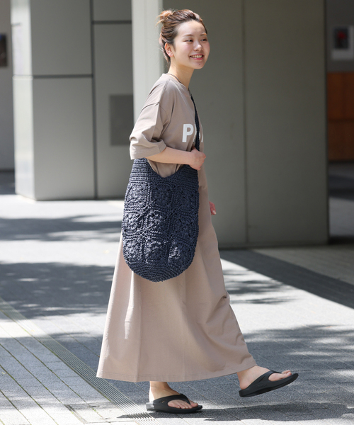 JOURNAL STANDARD relume(ジャーナルスタンダード レリューム)の「RELUME ペーパーショルダーバッグ(ショルダーバッグ・レディース・ベージュ/ネイビー・FREE)」の4枚目の写真