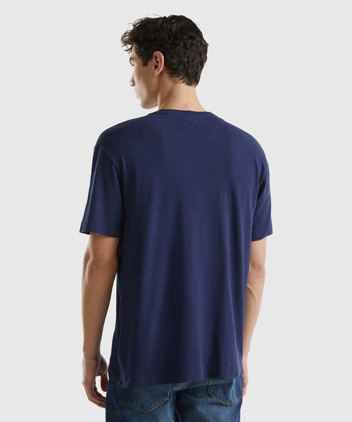 BENETTON (UNITED COLORS OF BENETTON)(ベネトンユナイテッドカラーズオブベネトン)の「リネンクルーネックフロントプリント半袖Tシャツ・カットソー(Tシャツ/カットソー・メンズ・ブラウン/ネイビー/ライトベージュ・SMALL/MEDIUM/LARGE)」の7枚目の写真