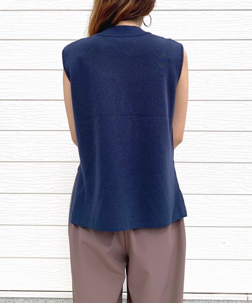 Q（キュー）の「シアーラインニット（ニット/セーター・レディース・ネイビー/グレイッシュベージュ・MEDIUM）」の5枚目の写真